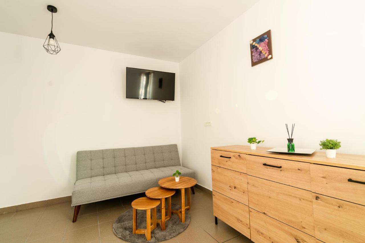 Hotel Casa Adrian Corbu  Exteriér fotografie