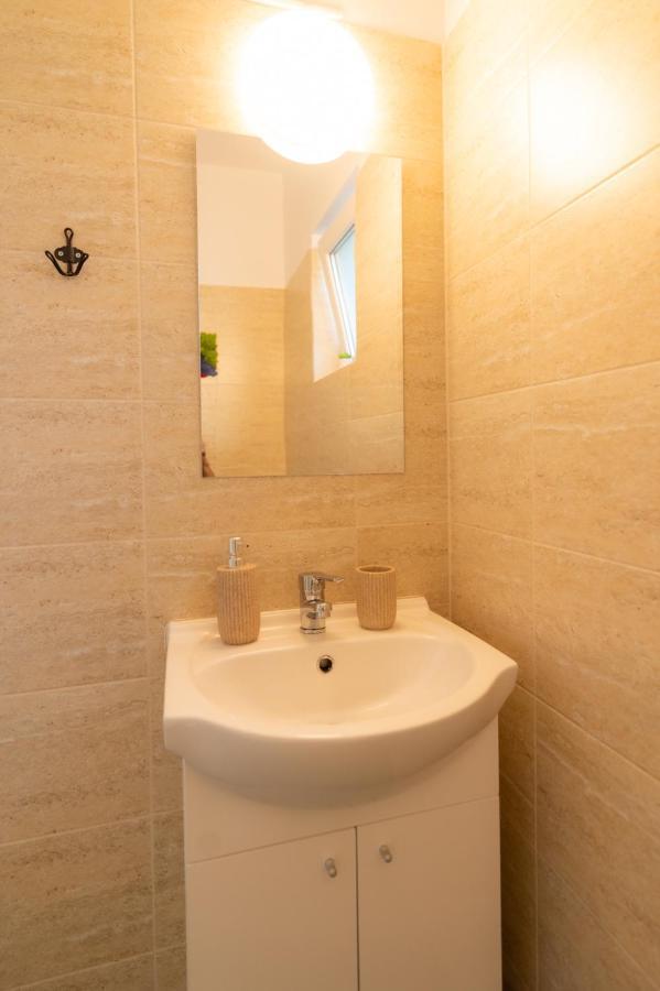 Hotel Casa Adrian Corbu  Exteriér fotografie